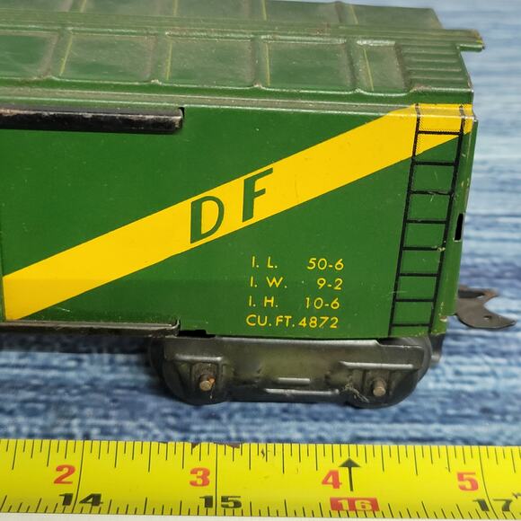 Vintage MARX "O" GAUGE #1950 GAEX 1950 DF BOX CAR GREEN W YELLOW STRIPE - Picture 3 of 10